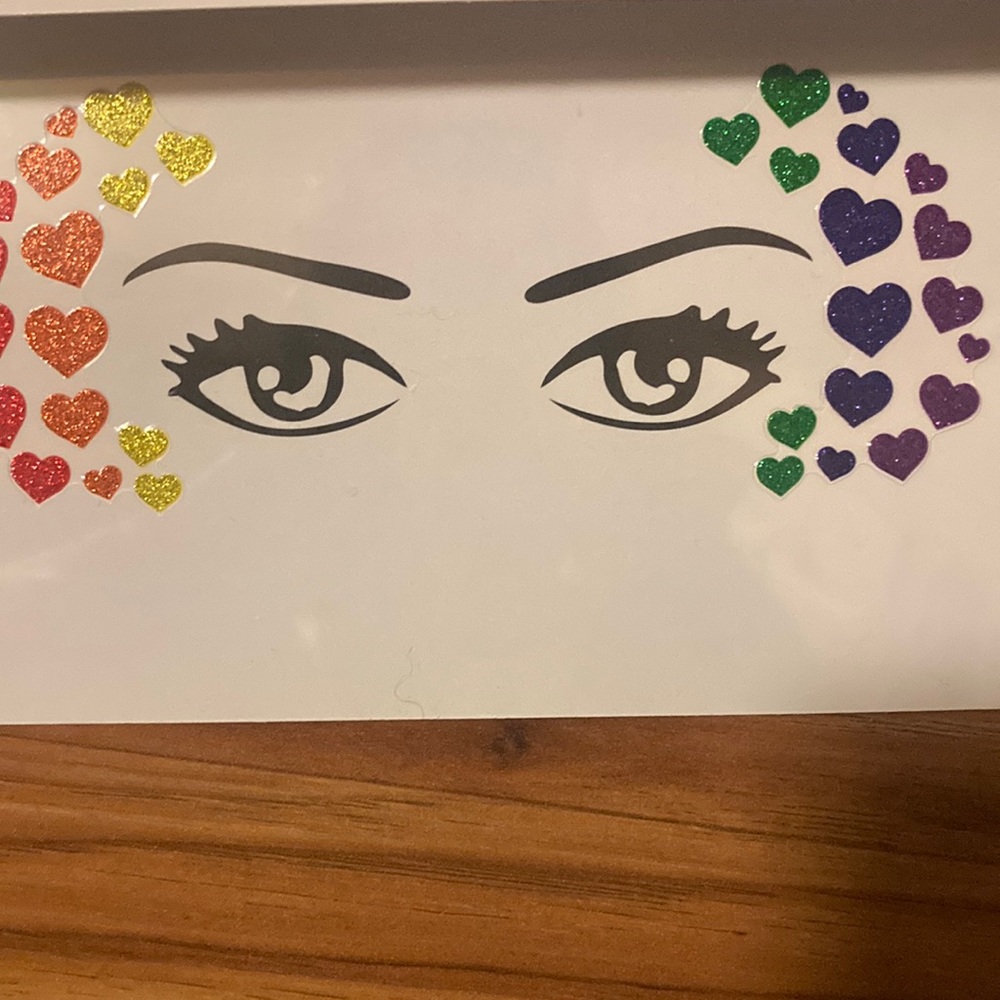 FINAL DROP 🚨NWT PRIDE FACE DECAL RAINBOW HEARTS 💕 🌈 Taylor eras tour decals